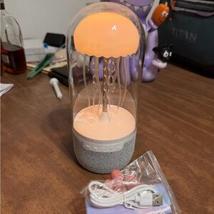 Color Changing Jellyfish Bluetooth Speaker